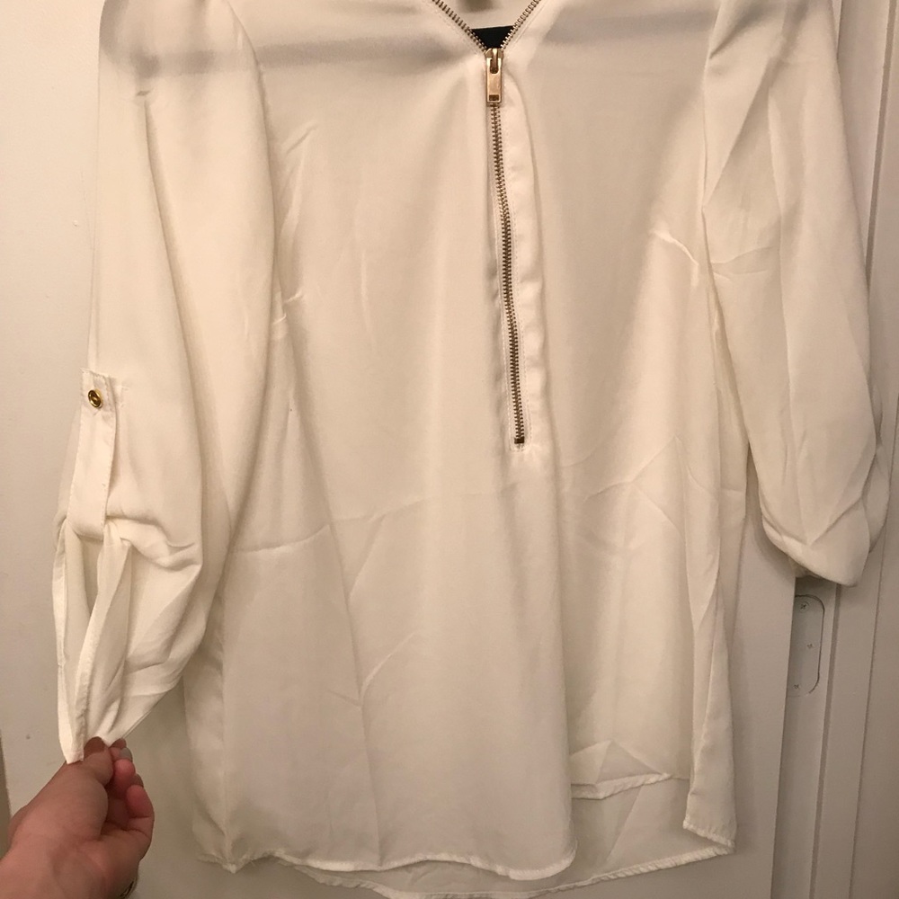 Rue 21 white top